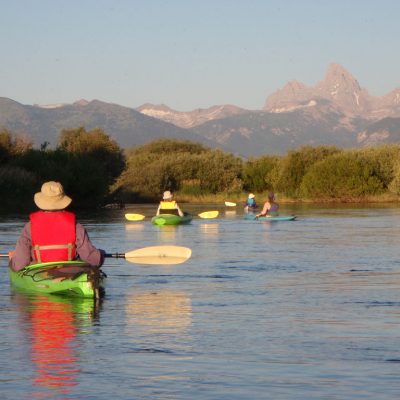 2_Float-Series_kayaking