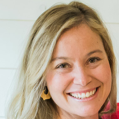 thumb-about-staff-sarah-lien staff and board
